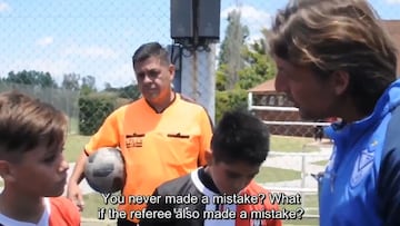 La viral charla de Heinze a unos niños tras perder un partido