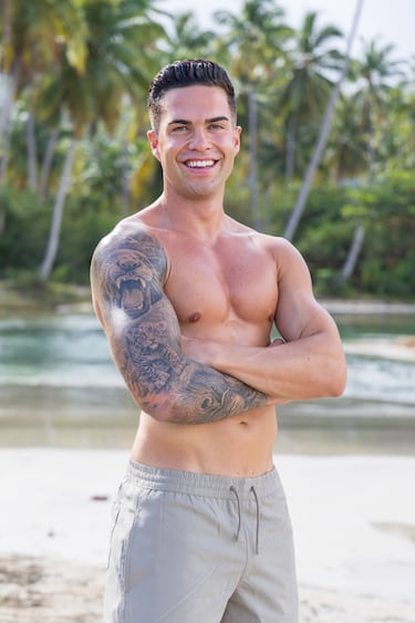 Cristian tiene 29 años, es camionero y viene de Málaga.