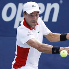 Bautista se muestra muy sólido para volver a la tercera ronda