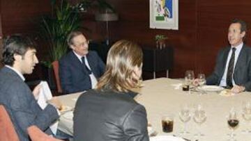 <strong>FLORENTINO COME CON LOS CAPITANES DEL REAL MADRID.</strong>