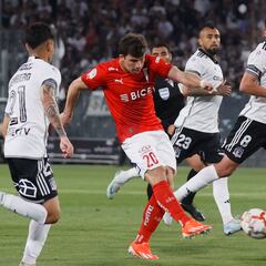 Presidente de club brasileño confirma negociaciones por Gonzalo Tapia: acuerdo cerca