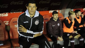 Almirón: "Estamos haciendo algo histórico para Lanús"