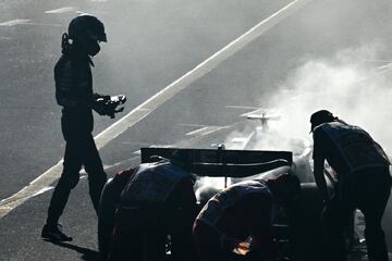 Fuego en el monoplaza de Mercedes-Benz en Fórmula 1 de George Russell.