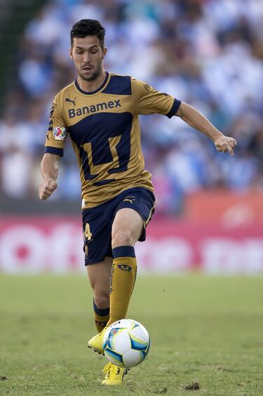 La Liga MX acogió al español del 2011 al 2013, vistió los colores de Puebla y Pumas.