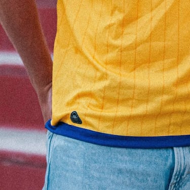 The Athletic, medio deportivo que pertenece a The New York Times (diario estadounidense con sede en la ciudad de Nueva York), ha elegido la camiseta de la primera equipación de la A.D. Alcorcón como la mejor de la temporada. El medio la describió como: "Una belleza, una maravilla, una gloriosa equipación de fútbol".