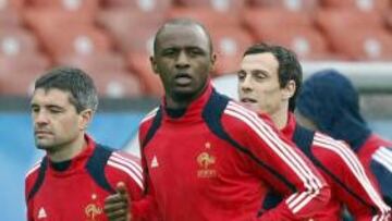 <strong>SIGUE.</strong> Las molestias que Vieira sufre en el cuádriceps no impedirán que el jugador francés siga concentrado con su selección.