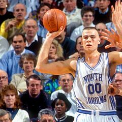 Who was the former Tar Heels star Eric Montross who passed away at 52 years old?