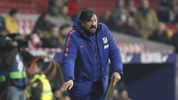El Mono Burgos dirige al Atlético de Madrid ante el Sant Andreu.
