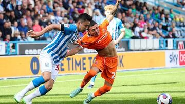 DT de Blackpool destaca actitud de Ian Poveda