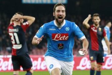 Juventus are reported to have offered Napoli 94.7 million euro for the Argentine.