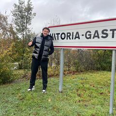 El central argentino Facundo Garcés visita Vitoria