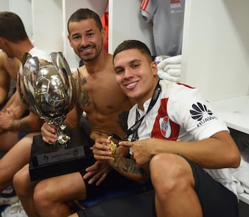 River le ganó la Supercopa a Boca Juniors. Juanfer levantó el título