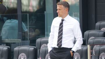 FORT LAUDERDALE, FLORIDA - APRIL 18: Phil Neville, head coach of Inter Miami FC looks on prior to their matvh against the Los Angeles Galaxy at DRV PNK Stadium on April 18, 2021 in Fort Lauderdale, Florida.   Cliff Hawkins/Getty Images/AFP
 == FOR NEWSPAP