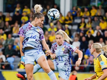 Alexia toma el control