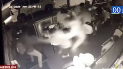 Tres hombres armados intentan robar un restaurante y salen corriendo al ver al dueño