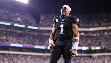 PHILADELPHIA, PENNSYLVANIA - NOVEMBER 27: Jalen Hurts #1 of the Philadelphia Eagles reacts in the end zone prior to the game against the Green Bay Packers at Lincoln Financial Field on November 27, 2022 in Philadelphia, Pennsylvania.   Mitchell Leff/Getty Images/AFP (Photo by Mitchell Leff / GETTY IMAGES NORTH AMERICA / Getty Images via AFP)