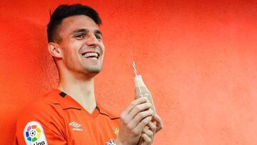 Las bajas de Raíllo y Russo modifican la defensa