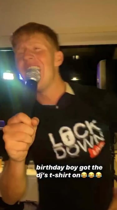 Paul Scholes se salta las normas y organiza una fiesta de cumplea?os en su casa