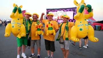 DOHA, QATAR - NOVEMBER 22: Fans of Australia show their support during the FIFA World Cup 2022 Qatar Fan Festival at Al Bidda Park on November 22, 2022 in Doha, Qatar. (Photo by Cathrin Mueller - FIFA/FIFA via Getty Images)