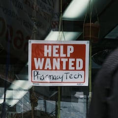 ¿Qué porcentaje de tasa de desempleo hay en la actualidad y qué previsiones hay para 2022?