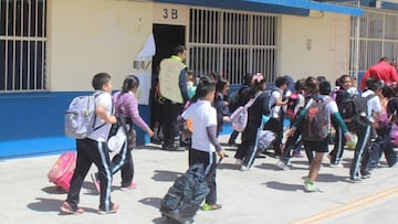 Descubre las fechas clave del calendario oficial de la SEP para el ciclo 2025-2026 en México: darán más vacaciones y menos clases.