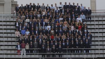 Foto de familia de los ol&iacute;mpicos presentes en la Gala 50 Aniversario de As.