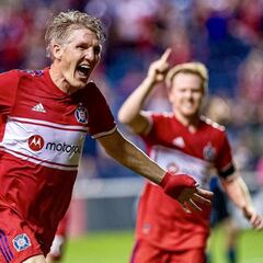 Bastian Schweinsteiger gets off the mark in dramatic style