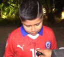 Vidal emociona a un niño chileno que nació en Bolivia con este gesto: crack total