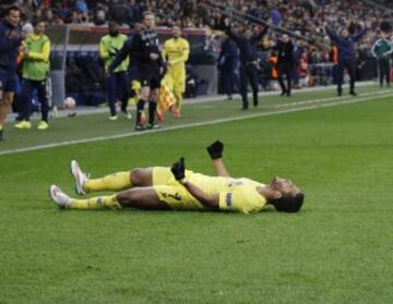 1-3. Giovani festejó el tercer gol.