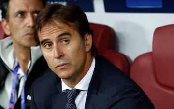 Julen Lopetegui on the bench before the CSKA match in Moscow.
