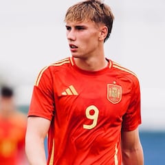 El ‘9’ que ha puesto en pie a La Fábrica