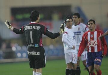 Palop, con una botella de Whisky en el Calderón.