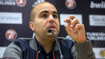 Víctor García, entrenador del Herbalife Gran Canaria, durante su presentación.