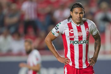 El ‘Gullit’ tuvo una enésima oportunidad para mostrar su calidad, aquella que denotó en el bicampeonato de León hace cuatro años. Nuevamente se quedó en solamente una oportunidad que no aprovechó. Con Necaxa tuvo poca actividad y ya no entra en planes con la institución. Su futuro está en el aire y depende del Rangers de Escocia.