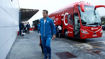 13/09/22 CHAMPIONS LEAGUE VIAJE SALIDA DEL SEVILLA AEROPUERTO 
Lopetegui