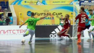 ?Brujer¨ªa! El amago magistral de Ricardinho: golazo absoluto