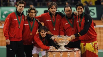 Granollers, Ferrer, Nadal, Feliciano y Verdasc, con Costa como capitán, fueron los últimos ganadores de la Davis para España.