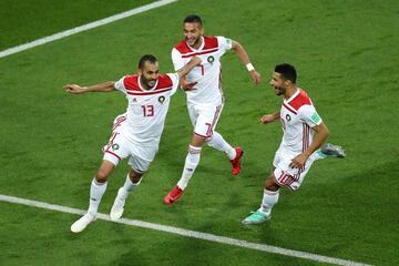 0-1. Khalid Boutaib celebr¨® el primer gol.