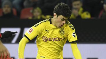 La nueva sensación del Borussia Dortmund, ha sido comparado con el actual jugador del Chelsea, con quien aseguró desea compartir la Selección Estadounidense.