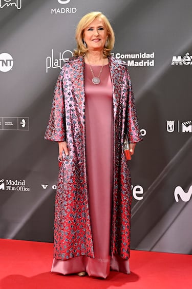 Nieves Herrero posa en la alfombra roja. 