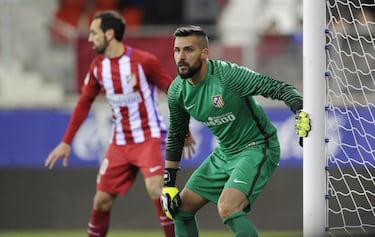 Fichó por el Atlético en 2014, donde estuvo hasta 2018. 