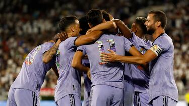 Pasadena (United States), 31/07/2022.- Real Madrid forward Marco Asensio (C) celebrates with teammates after scoring during the second half of the pre-season game between Juventus F.C. and Real Madrid at the Rose Bowl in Pasadena, California, USA, 30 July 2022. (Estados Unidos) EFE/EPA/ETIENNE LAURENT
