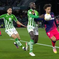 "Es penalti por mano de Sabaly"