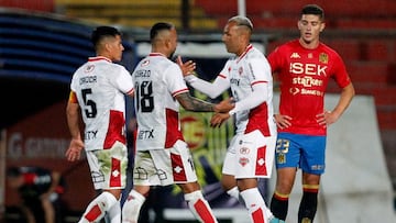 El golazo de Cerezo que hizo festejar a Ñublense ante Unión