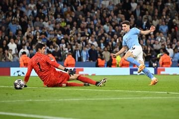 Julián Álvarez hizo el 4-0 en la visita del Madrid al Etihad en 2023.