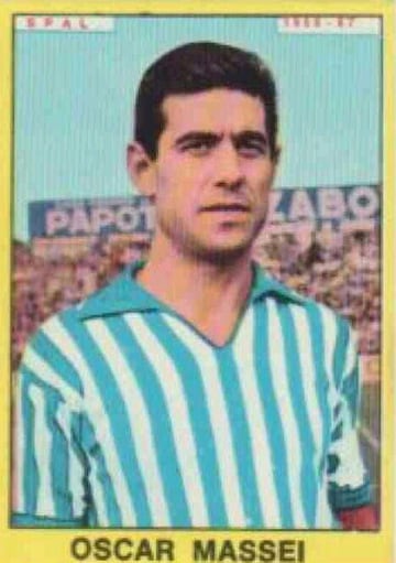 Máximo goleador del Inter de Milán en la Serie A en la temporada 56/57 con 10 goles en 21 partidos