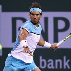 Top seeds advance at Indian Wells