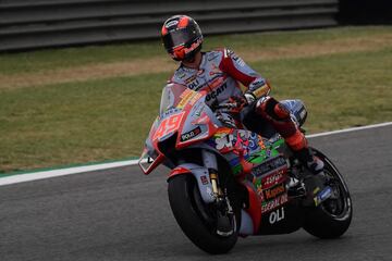 Celebración de Di Giannantonio tras conseguir la pole en el circuito de Mugello. 