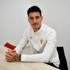 Oficial: Radovanovic, tercer fichaje