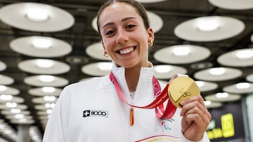 16/03/26 JUEGOS PARALIMPICOS MILANO CORTINA 2026 MILAN CORTINA VIAJE LLEGADA AL AEROPUERTO DE MADRID SELECCION EPAÑOLA ESPAÑA ESQUI AUDREY PASCUAL MEDALLA DE ORO